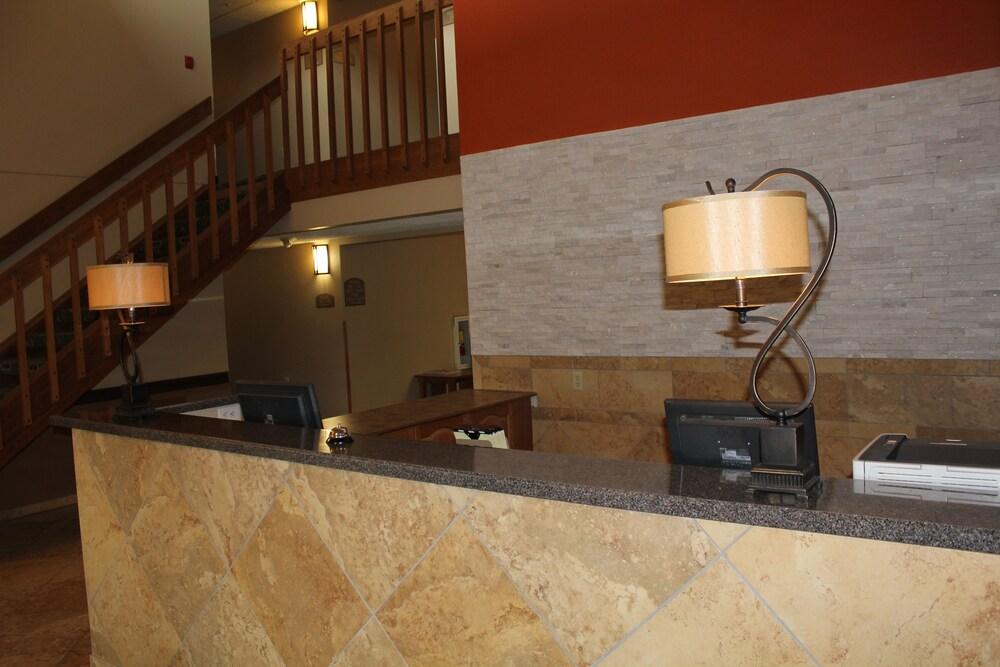Hastings Nichols Inn & Suites מראה חיצוני תמונה
