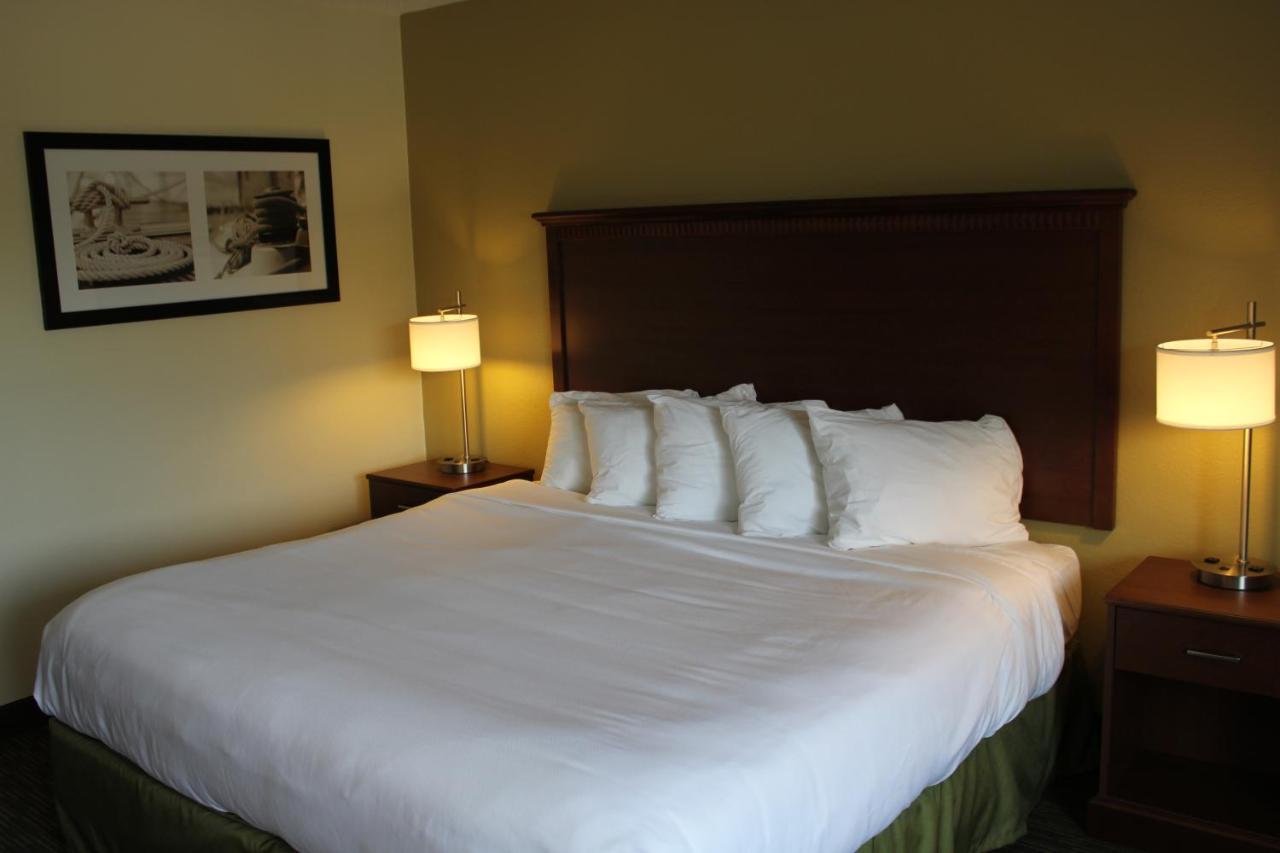 Hastings Nichols Inn & Suites חדר תמונה